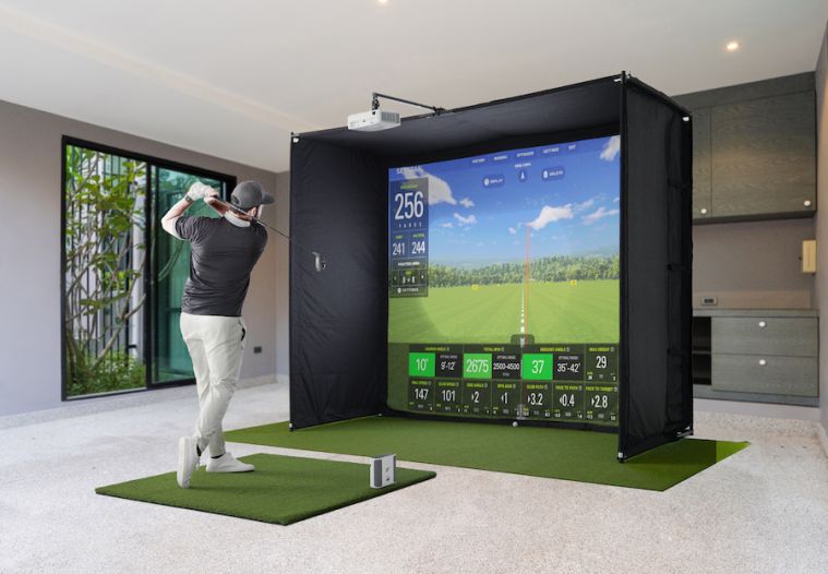 SkyTrak+ Play Now Golf Sim Studio